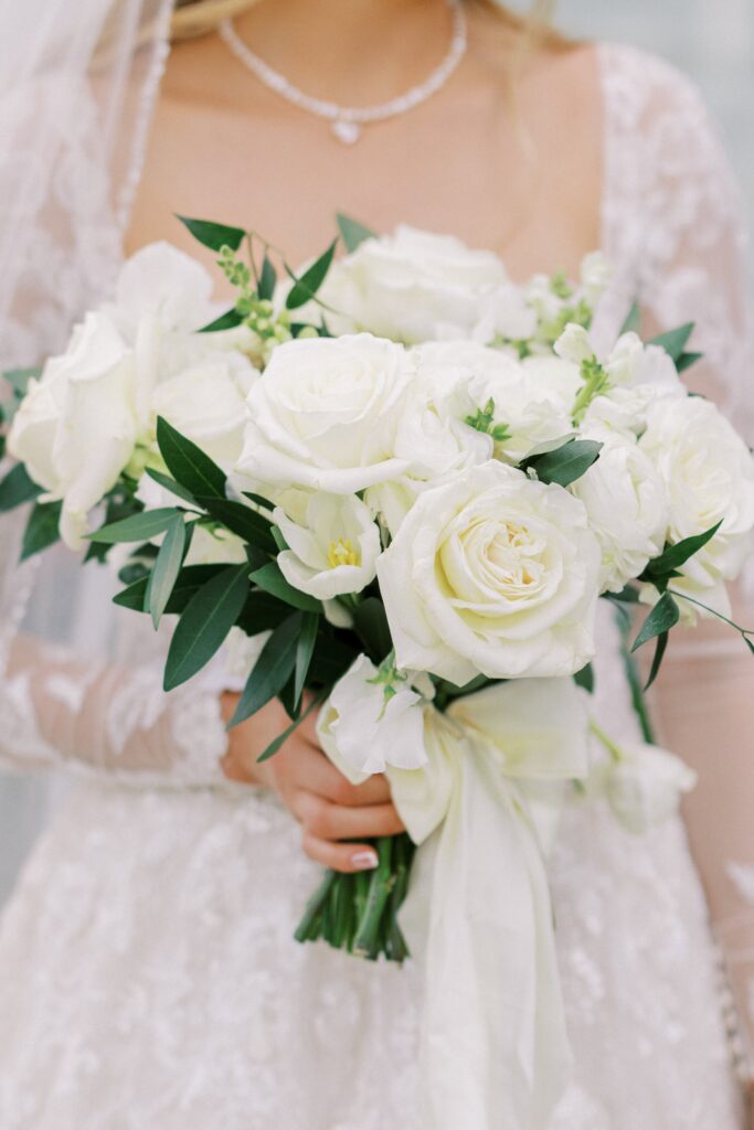 all white bridal bouquet at a Lakeview Hills Wedding