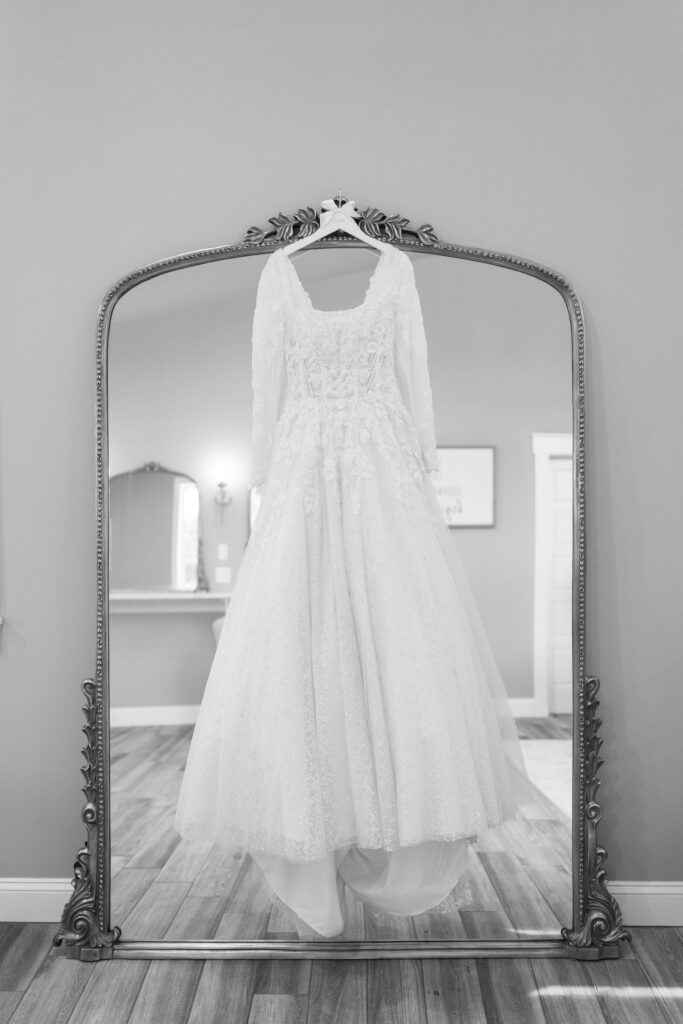 black and white of the wedding dress at this Lakeview Hills Wedding